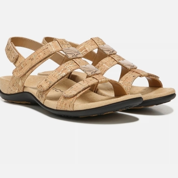 Vionic Women Paros Strappy Leather Sandals Flats Slide shoes sz 10 - Picture 1 of 12